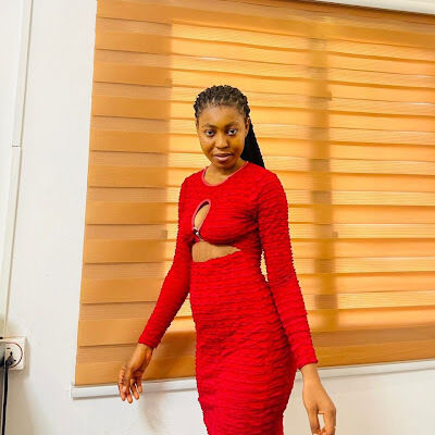  ,   Olivia, 25 ,   ,   