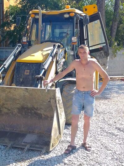  ,   Andrei, 39 ,   ,   , c 