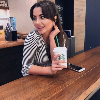  ,   Viktoria, 25 ,   ,   