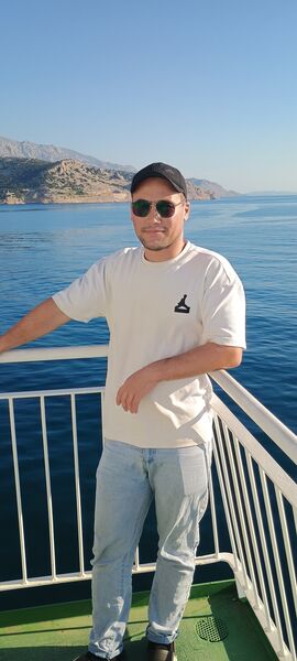  Bielany Wroclawskie,   Oxunjon, 32 ,   ,   