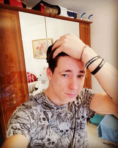  ,   Javan, 32 ,   ,   