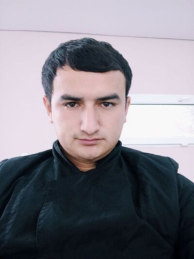  ,   Bek, 32 ,   ,   