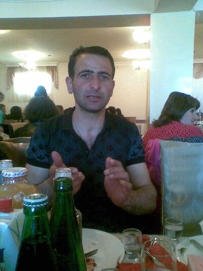  ,   Feliks, 46 ,   ,   
