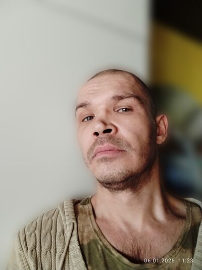  -,   Viktor, 40 ,   ,   , c , 