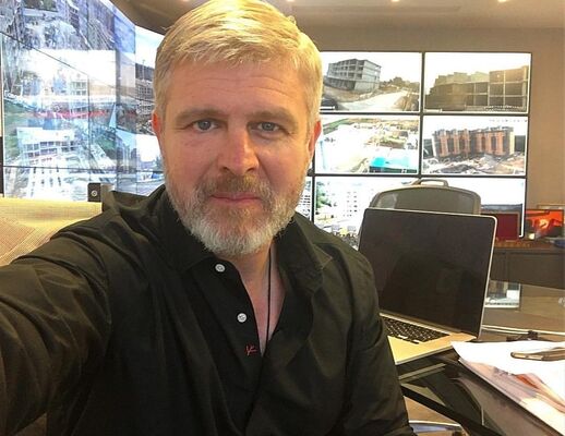  ,   Viktor, 52 ,   ,   , c , 