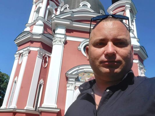  ,   Arcadi, 39 ,   ,   , c 