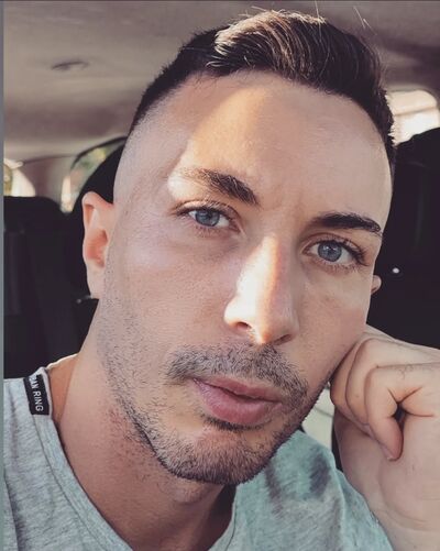  ,   Nikita, 32 ,   ,   