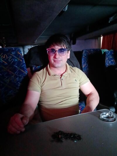   ,   Artur, 40 ,   ,   