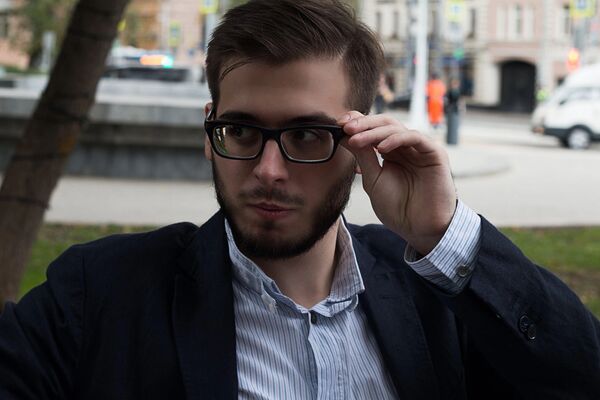  ,   Sergie, 32 ,   ,   , c , 