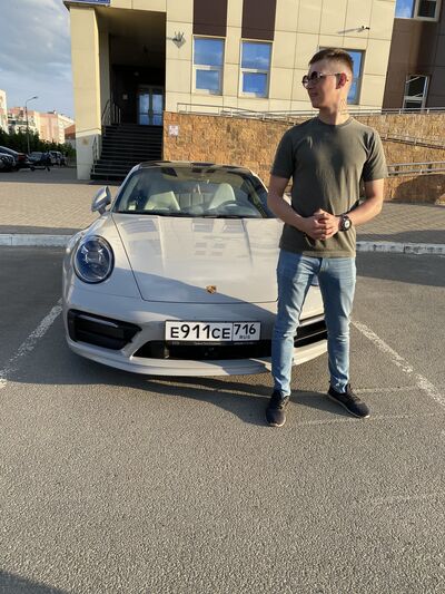  ,   Artur, 25 ,   ,   
