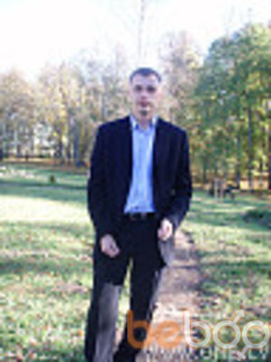  ,   Viktor, 44 ,   