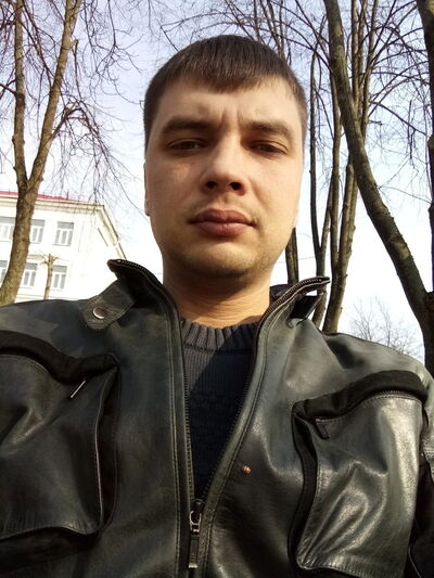  ,   Denis, 39 ,  