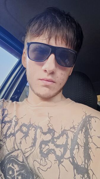 ,   Dima, 22 ,   ,   
