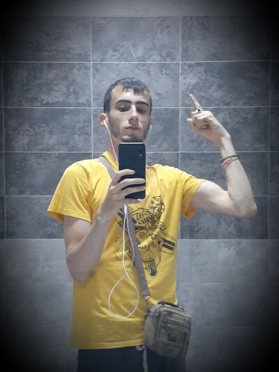  ,   Eduard, 28 ,   ,   