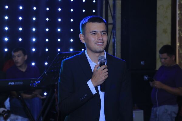  ,   Ahmadillo, 30 ,   ,   , c 