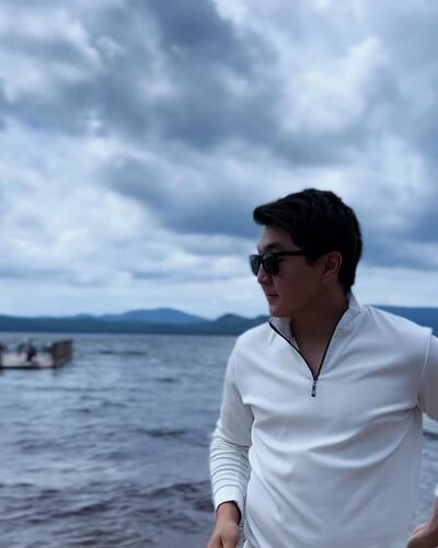  ,   Sagyndyk, 24 ,   ,   