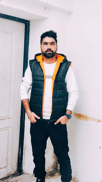  ,   Gorav, 31 ,   ,   