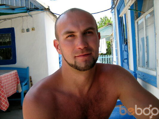  ,   Denis, 44 ,     , c 