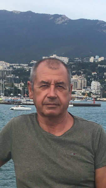  Nicosia,   Alexandr, 60 ,   ,   , c 