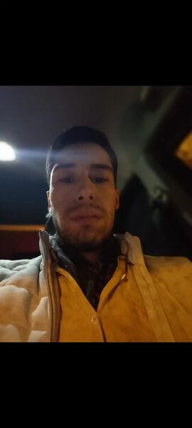  ,   Weli, 27 ,  