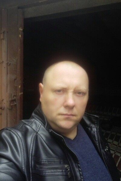  ,   Sasha, 50 ,   