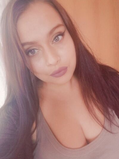  ,   Adelina, 26 ,   c 