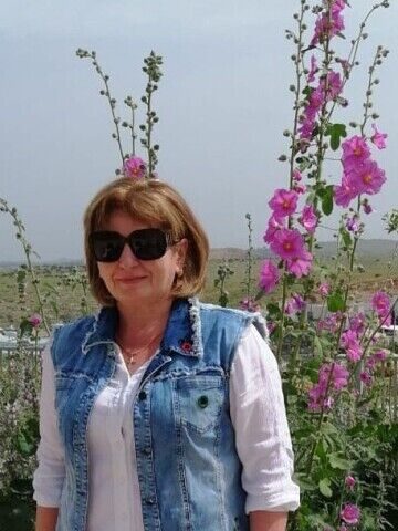  42320070  Angela, 58 ,    