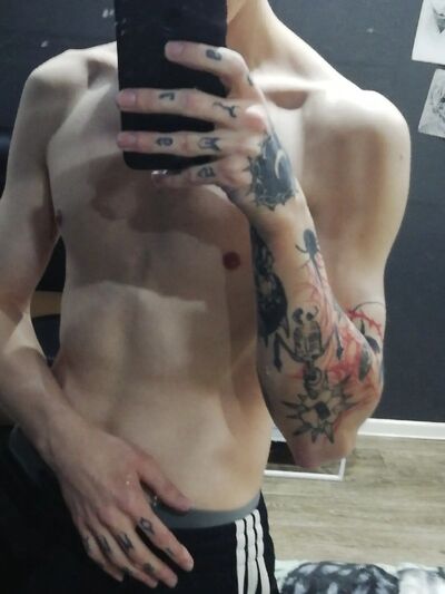 ,   Kirill, 24 ,   