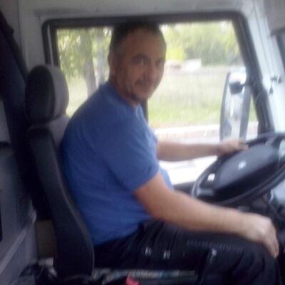  ,   Yury, 54 ,   ,   , c , 