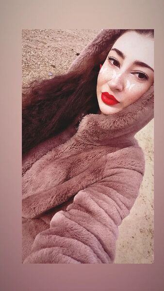  ,   Angelina, 26 ,  