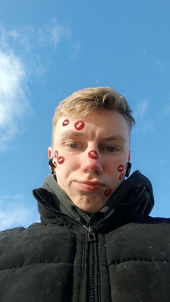  ,   Nikita, 22 ,   , 