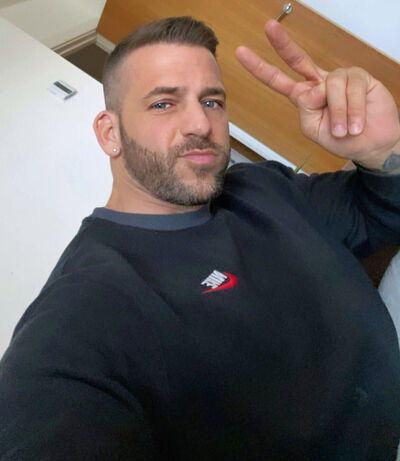  ,   Florian mael, 41 ,   ,   , c 