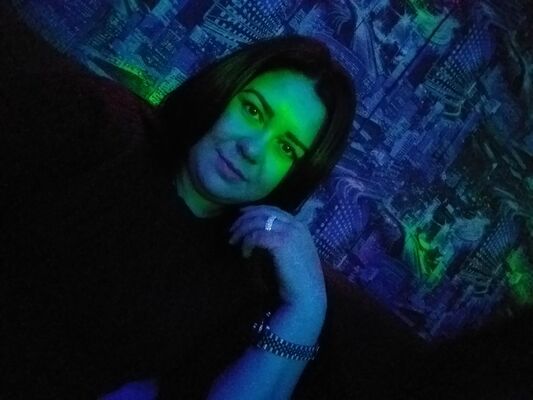  ,   Milana, 32 ,   ,   , c 