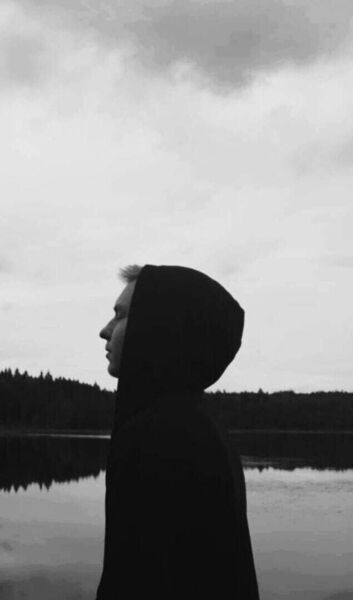  ,   Nikola, 25 ,     , c 
