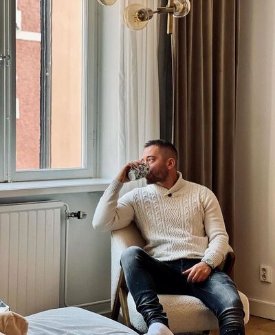  ,   Artem, 41 ,   ,   , c 