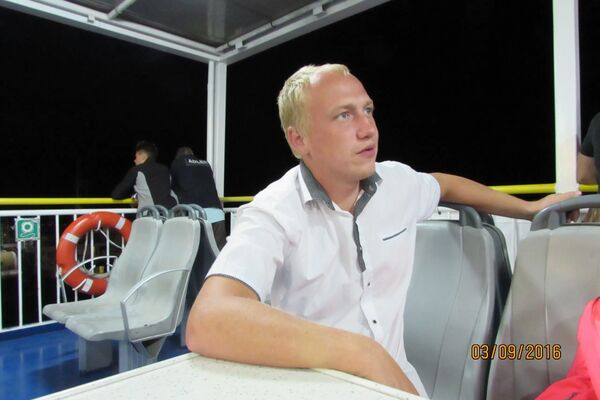  -,   Stas, 32 ,   ,   , c , 