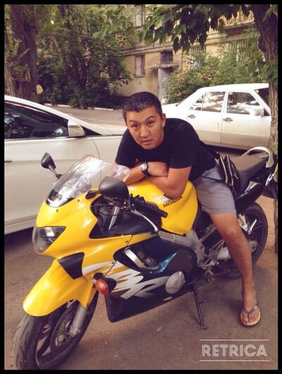  ,   Mansur, 42 ,   