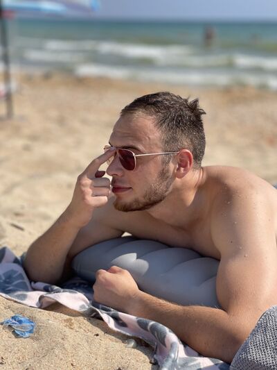  ,   Tim, 28 ,   ,   