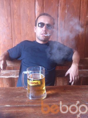  ,   Niko, 39 ,   