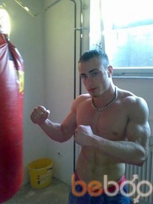  ,   Rihard, 38 ,   