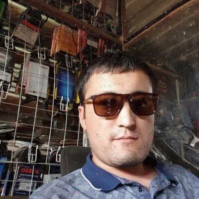  ,   Daniyarbek, 39 ,  