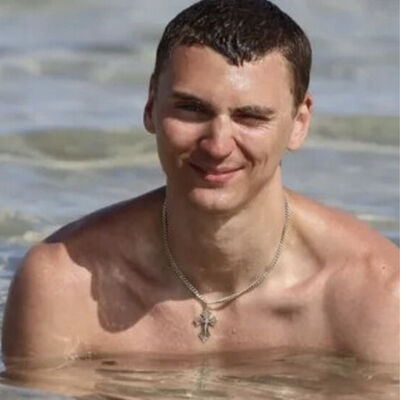  ,   Anton, 40 ,   ,   