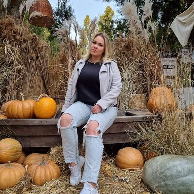  ,   Kitty, 30 ,  