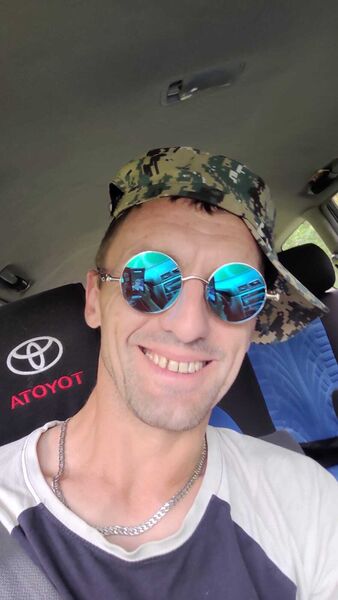  ,   Andrej, 43 ,   ,   , 