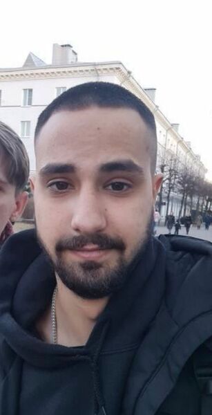  ,   Dani, 27 ,   ,   