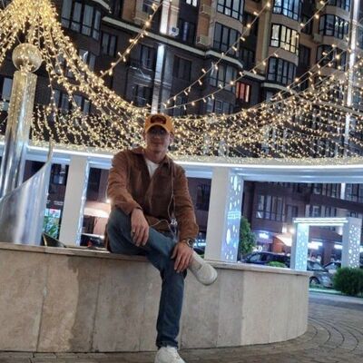  ,   Roy, 24 ,   ,   