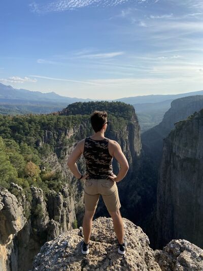  Warszawa,   Mihail, 31 ,   ,   , c , 