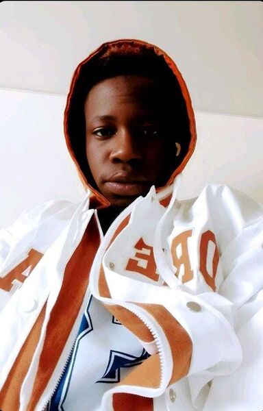  ,   Loum, 34 ,   ,   