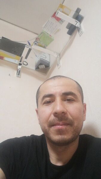  ,   Ruslan, 40 ,  