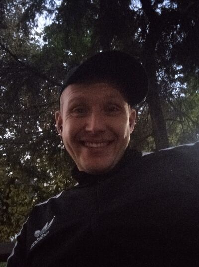 ,   Leonid, 37 ,   c 